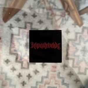 Reina Rebelde On Your Face Finishing Powder in Perla - 2.8G / .98oz